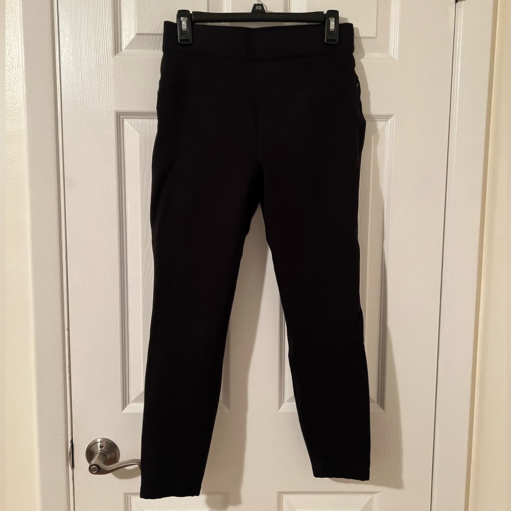 Spanx Jean-ish Ankle Leggings. Size Medium